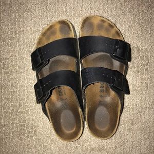 Black Birkenstock’s